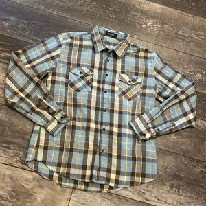 NWOT MCEDAR PLAID FLANNEL SHIRT
